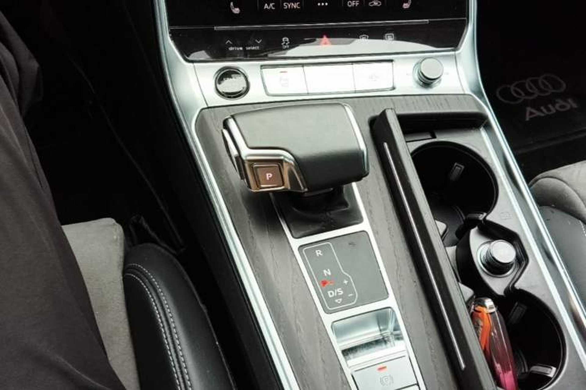 Used Audi A6L 2024 45 TFSI quattro Prestige Dynamic Edition Gear Lever