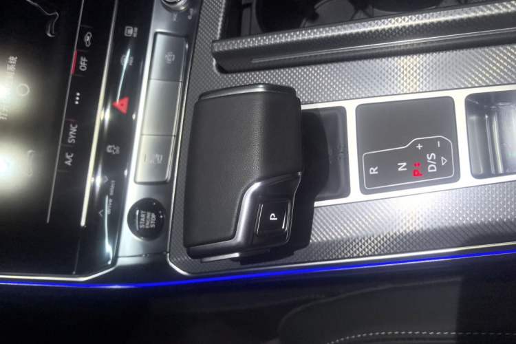 Used Audi A6L 2024 40 TFSI Luxury Dynamic Edition Gear Lever