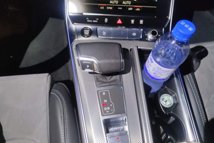 Used Audi A6L 2024 45 TFSI Prestige Dynamic Edition Gear Lever