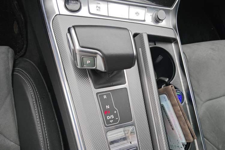Used Audi A6L 2024 45 TFSI Prestige Dynamic Edition Gear Lever