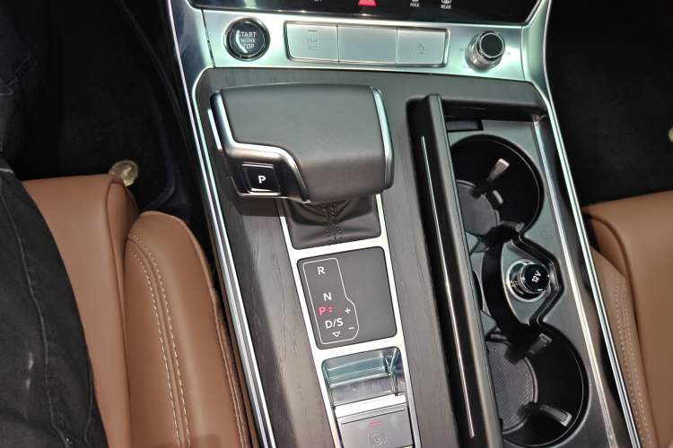 Used Audi A6L 2024 45 TFSI quattro Prestige Dynamic Edition Gear Lever
