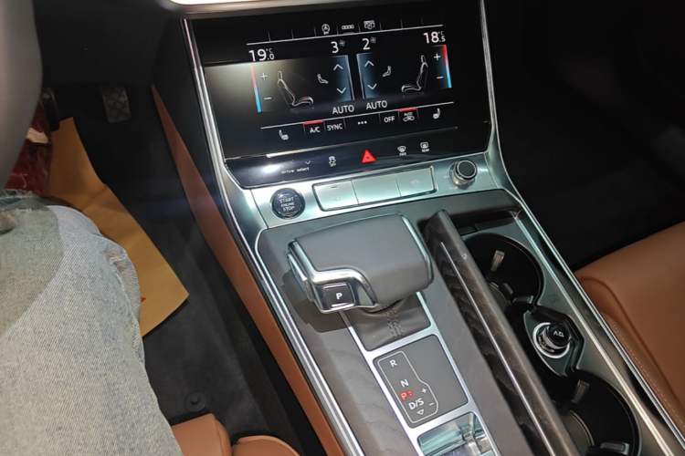Used Audi A6L 2024 45 TFSI quattro Prestige Elegant Edition Gear Lever