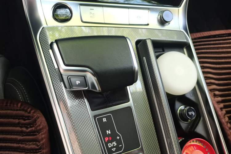 Used Audi A6L 2024 45 TFSI Prestige Dynamic Edition Gear Lever
