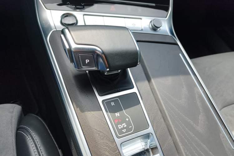 Used Audi A6L 2024 45 TFSI quattro Prestige Dynamic Edition Gear Lever
