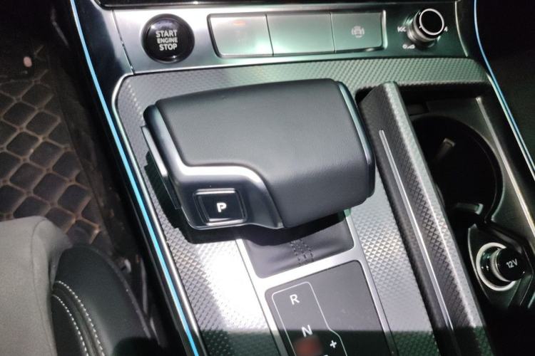 Used Audi A6L 2024 45 TFSI Prestige Dynamic Edition Gear Lever