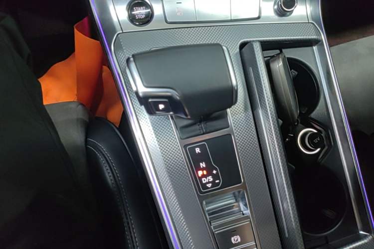 Used Audi A6L 2024 45 TFSI Prestige Dynamic Edition Gear Lever