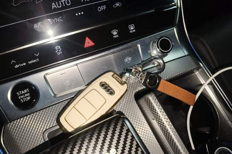 Used Audi A6L  Interior 1