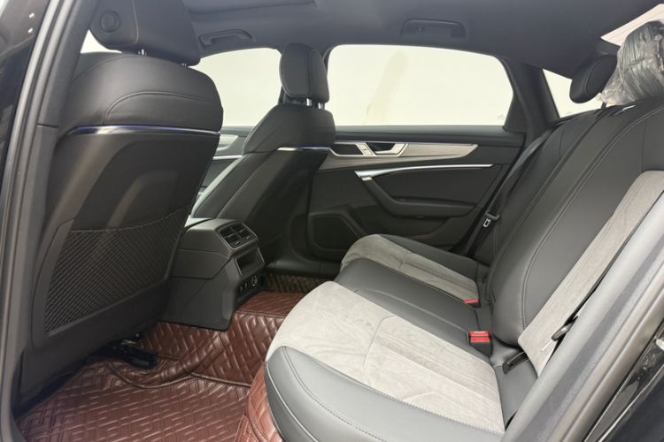 Used Audi A6L 2024 40 TFSI Luxury Dynamic Edition Interior 1