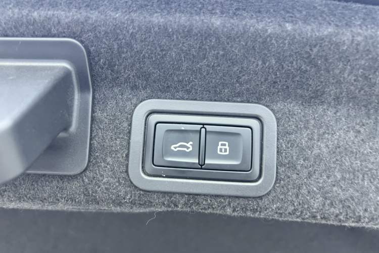 Used Audi A6L 2024 45 TFSI Prestige Dynamic Edition Interior 12