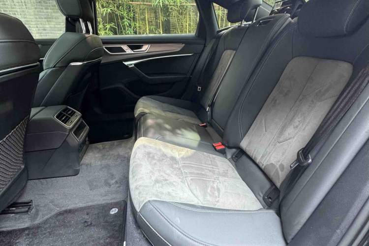 Used Audi A6L 2024 40 TFSI Luxury Dynamic Edition Interior 2