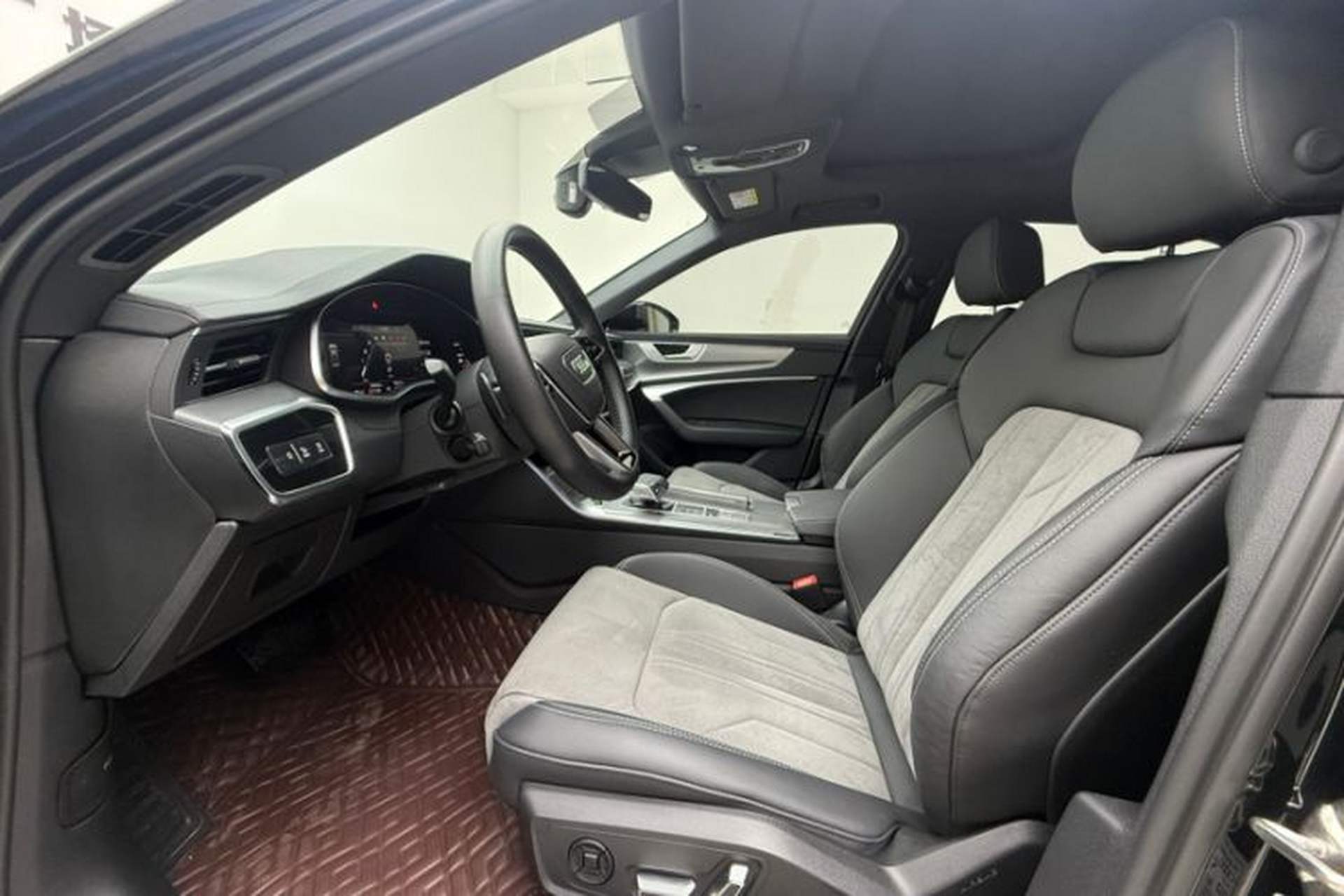 Used Audi A6L 2024 40 TFSI Luxury Dynamic Edition Interior 2