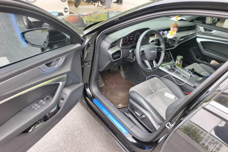 Used Audi A6L 2024 45 TFSI Prestige Dynamic Edition Interior 3