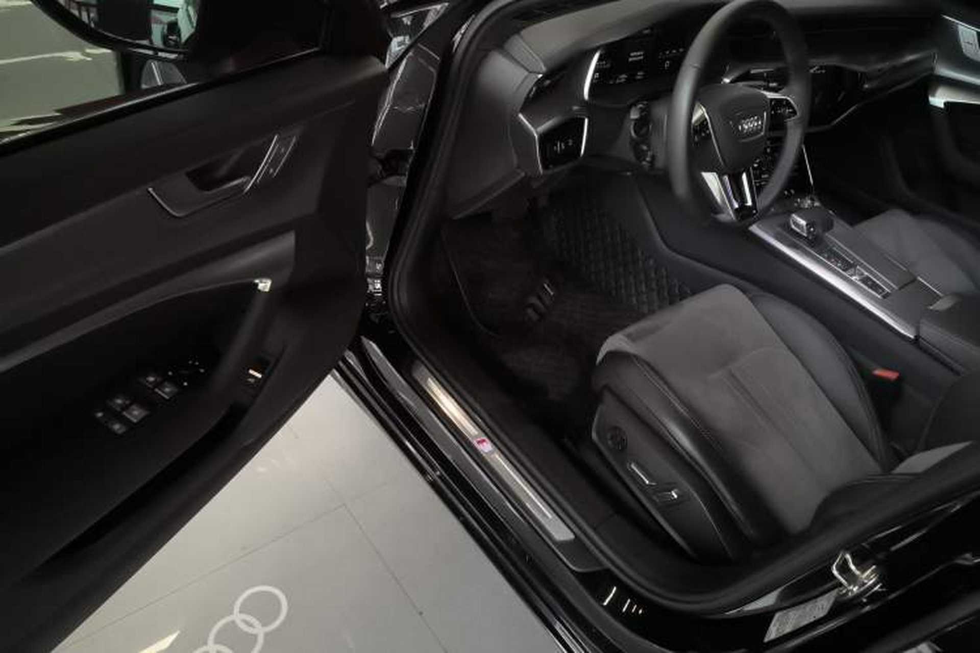 Used Audi A6L 2024 45 TFSI Prestige Dynamic Edition Interior 3