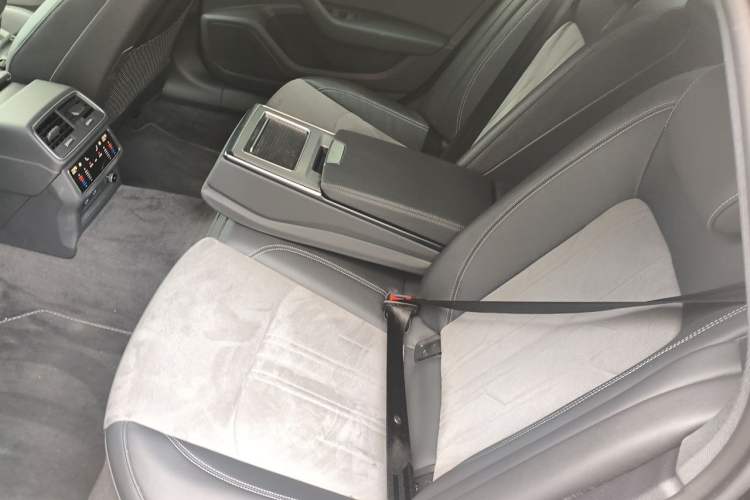 Used Audi A6L 2024 45 TFSI Prestige Dynamic Edition Interior 4