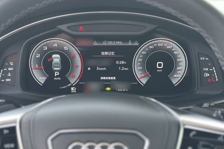 Used Audi A6L 2024 40 TFSI Luxury Dynamic Edition Interior 4