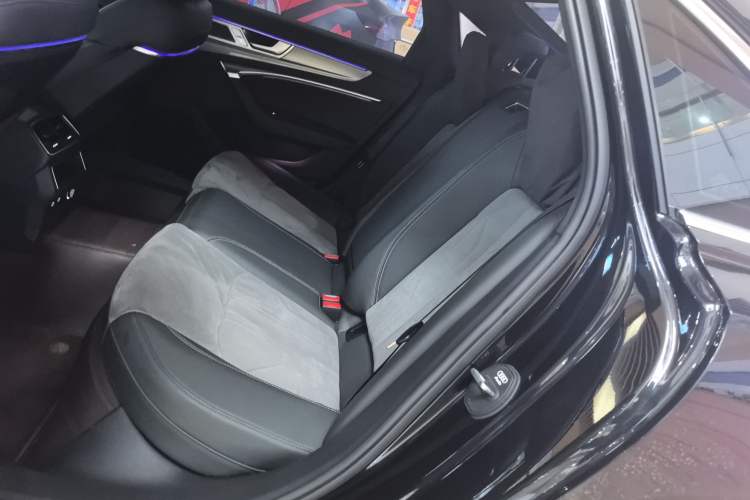 Used Audi A6L 2024 40 TFSI Luxury Dynamic Edition Interior 4