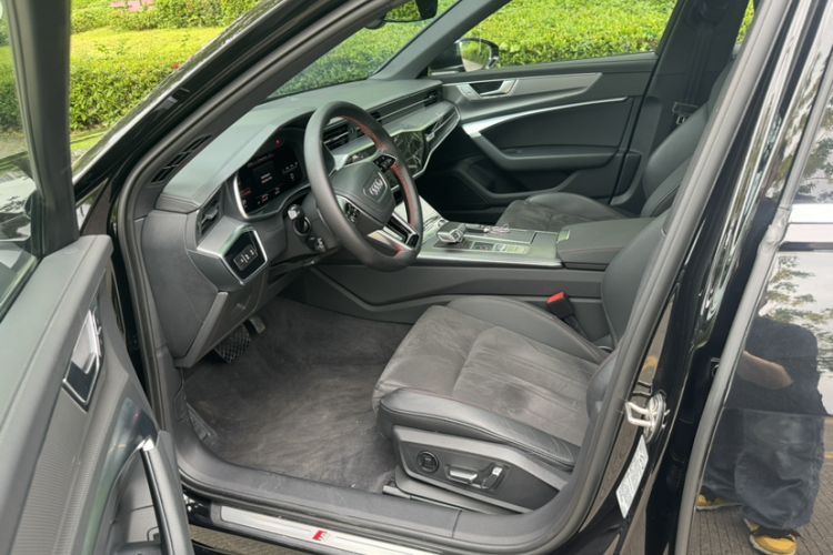 Used Audi A6L 2024 40 TFSI Luxury Dynamic Edition Interior 5