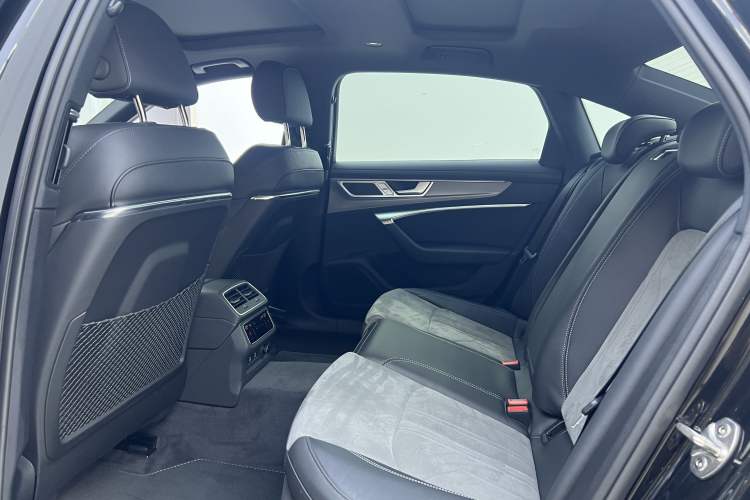 Used Audi A6L 2024 45 TFSI Prestige Dynamic Edition Interior 8