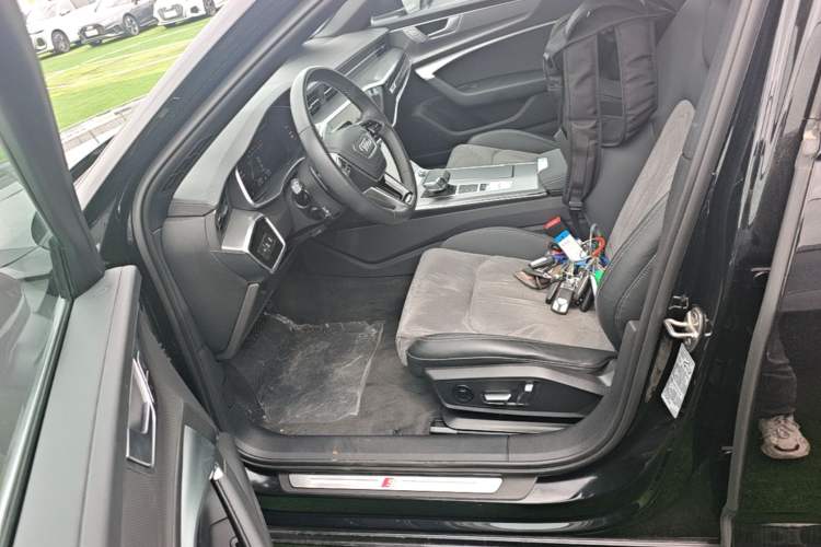 Used Audi A6L 2024 40 TFSI Luxury Dynamic Edition Left Front Seat