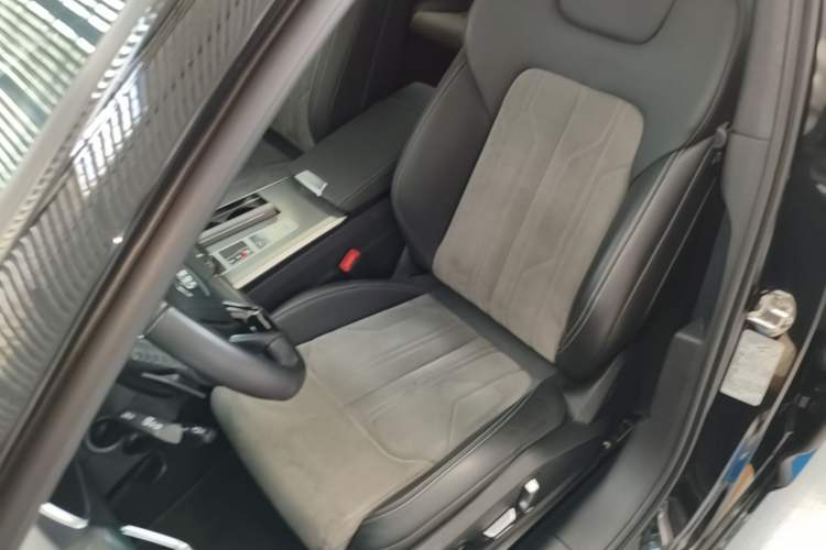 Used Audi A6L 2024 40 TFSI Luxury Dynamic Edition Left Front Seat