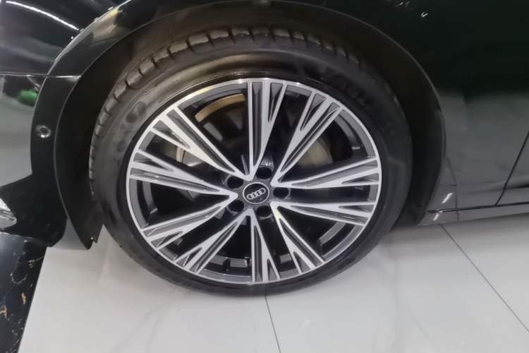 Used Audi A6L 2024 45 TFSI quattro Prestige Elegant Edition Left Front Wheel Hub