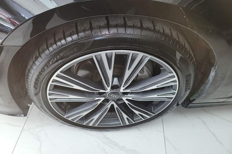 Used Audi A6L 2024 45 TFSI Prestige Dynamic Edition Left Front Wheel Hub