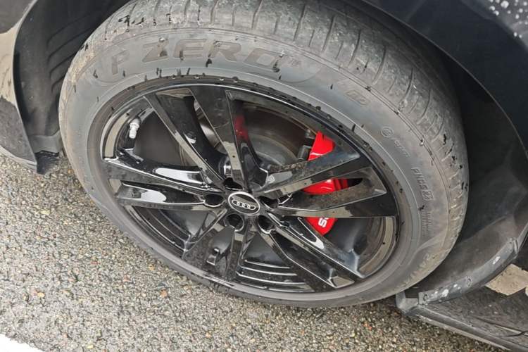 Used Audi A6L 2024 40 TFSI Luxury Dynamic Edition Left Front Wheel Hub