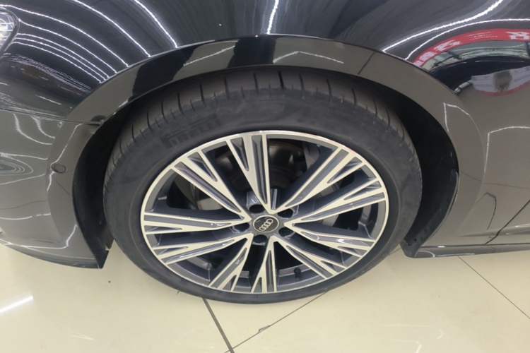 Used Audi A6L 2024 45 TFSI Prestige Dynamic Edition Left Front Wheel Hub
