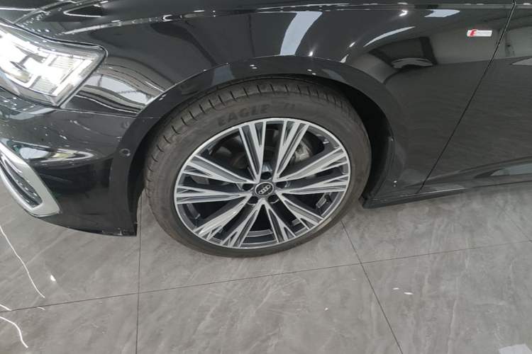 Used Audi A6L 2024 45 TFSI Prestige Dynamic Edition Left Front Wheel Hub
