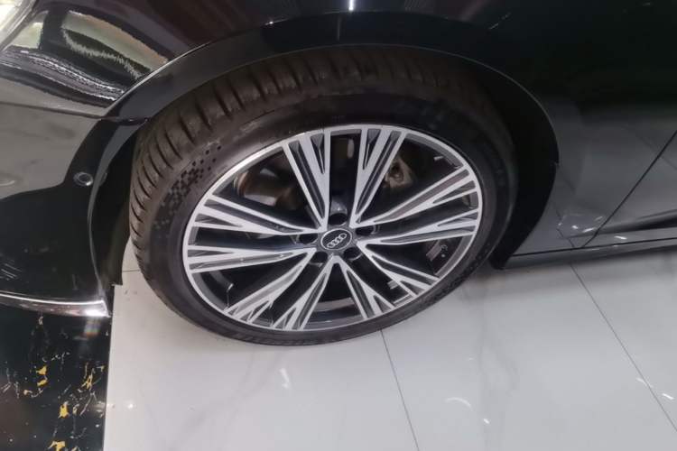 Used Audi A6L 2024 45 TFSI quattro Prestige Dynamic Edition Left Front Wheel Hub