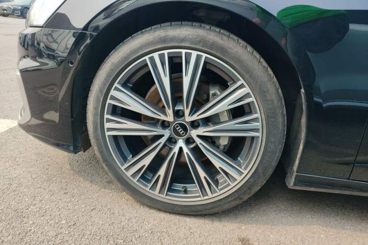 Used Audi A6L 2024 45 TFSI Prestige Dynamic Edition Left Front Wheel Hub