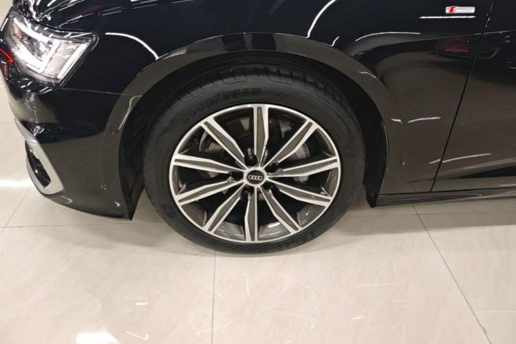 Used Audi A6L 2024 45 TFSI Prestige Dynamic Edition Left Front Wheel Hub