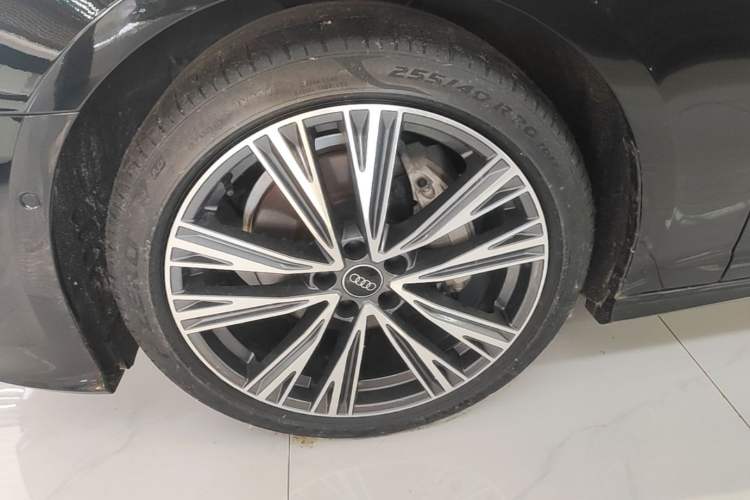 Used Audi A6L 2024 45 TFSI Prestige Dynamic Edition Left Front Wheel Hub