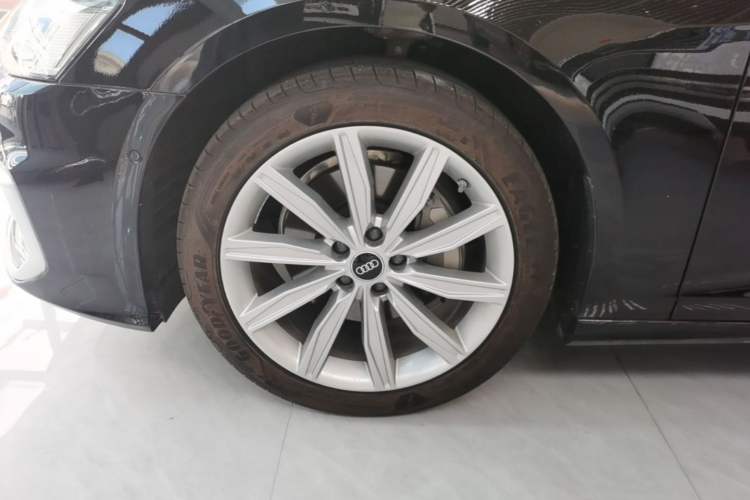 Used Audi A6L 2024 45 TFSI Prestige Dynamic Edition Left Front Wheel Hub