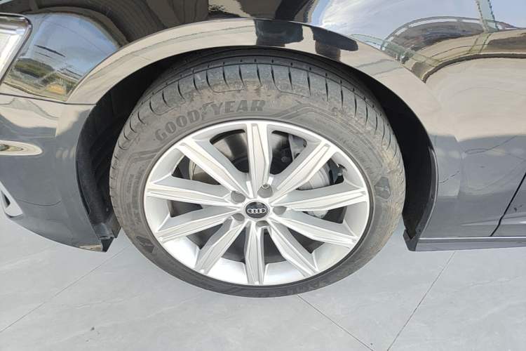 Used Audi A6L 2024 45 TFSI Prestige Dynamic Edition Left Front Wheel Hub