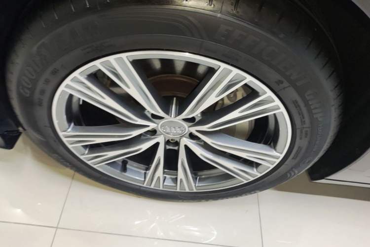 Used Audi A6L 2024 45 TFSI Prestige Elegant Edition Left Front Wheel Hub