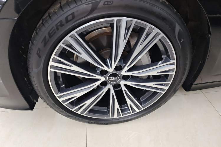 Used Audi A6L 2024 45 TFSI Prestige Dynamic Edition Left Front Wheel Hub