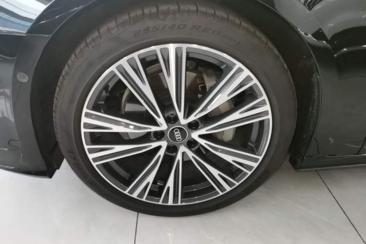 Used Audi A6L 2024 45 TFSI Prestige Dynamic Edition Left Front Wheel Hub