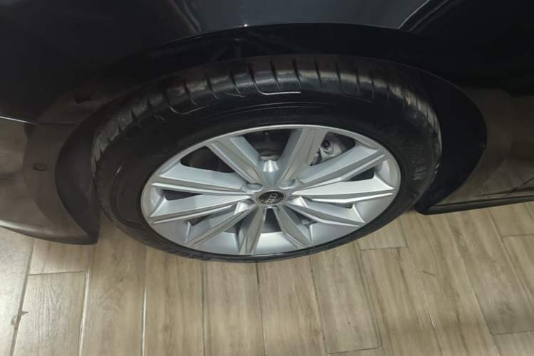 Used Audi A6L 2024 45 TFSI Prestige Dynamic Edition Left Front Wheel Hub