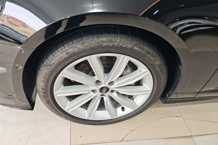 Used Audi A6L 2024 45 TFSI Prestige Dynamic Edition Left Front Wheel Hub