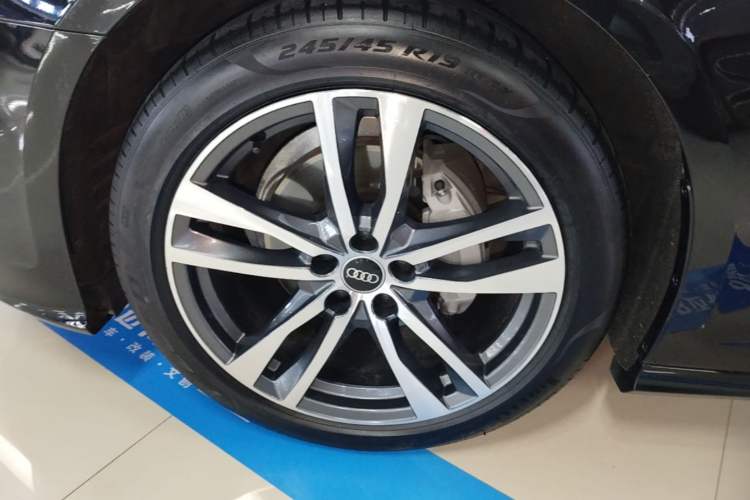 Used Audi A6L 2024 40 TFSI Luxury Dynamic Edition Left Front Wheel Hub