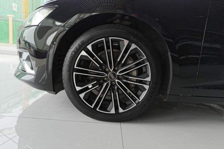 Used Audi A6L 2024 45 TFSI quattro Prestige Elegant Edition Left Front Wheel Hub