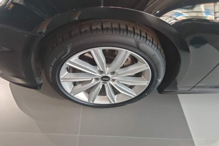 Used Audi A6L 2024 45 TFSI Prestige Dynamic Edition Left Front Wheel Hub