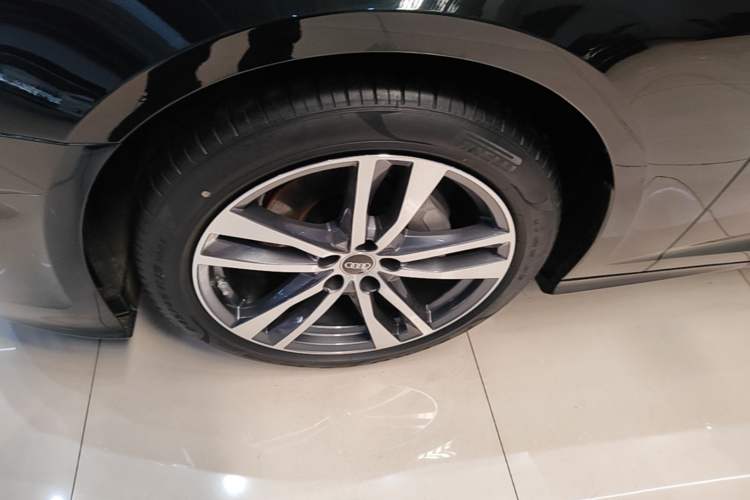 Used Audi A6L 2024 40 TFSI Luxury Dynamic Edition Left Front Wheel Hub