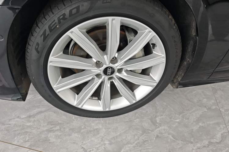 Used Audi A6L 2024 45 TFSI Prestige Dynamic Edition Left Front Wheel Hub