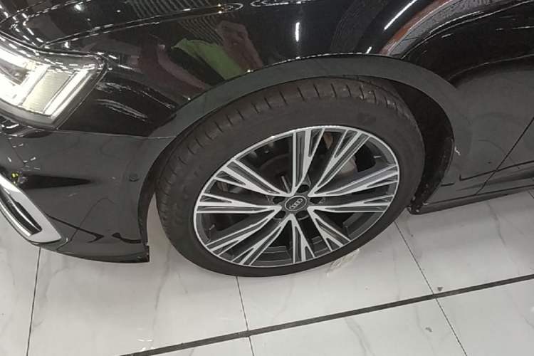 Used Audi A6L 2024 45 TFSI quattro Prestige Dynamic Edition Left Front Wheel Hub
