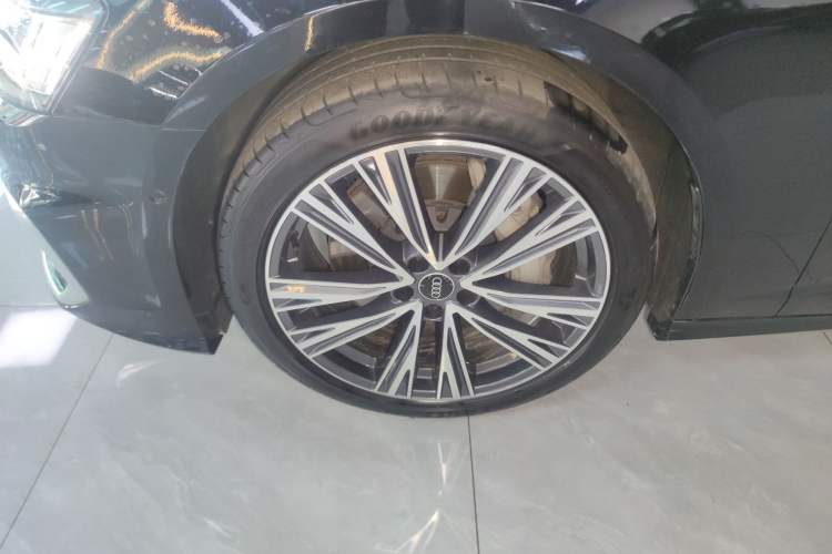 Used Audi A6L 2024 55 TFSI quattro Prestige Dynamic Edition Left Front Wheel Hub