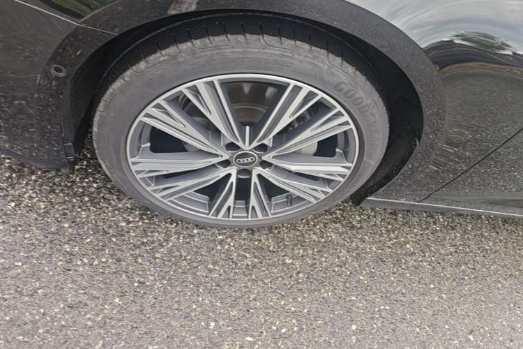 Used Audi A6L 2024 45 TFSI Prestige Dynamic Edition Left Front Wheel Hub