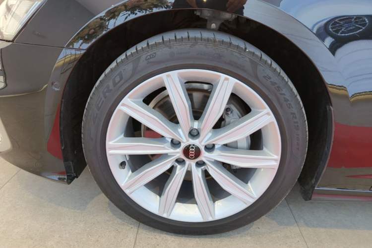 Used Audi A6L 2024 45 TFSI Prestige Dynamic Edition Left Front Wheel Hub