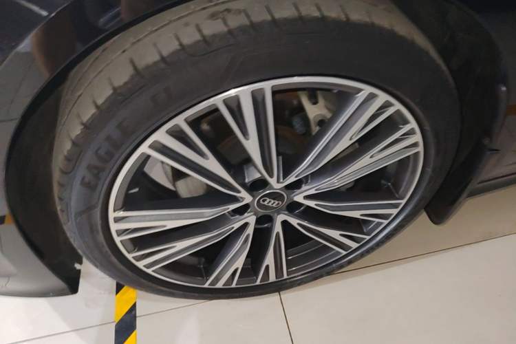 Used Audi A6L 2024 45 TFSI quattro Prestige Dynamic Edition Left Front Wheel Hub